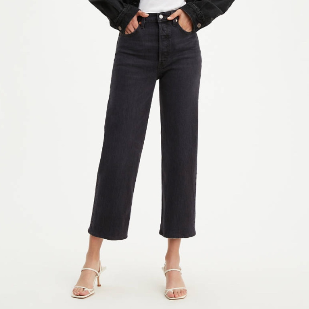 Levi's Ribcage Straight, size 26, Black wash, Look at all photos